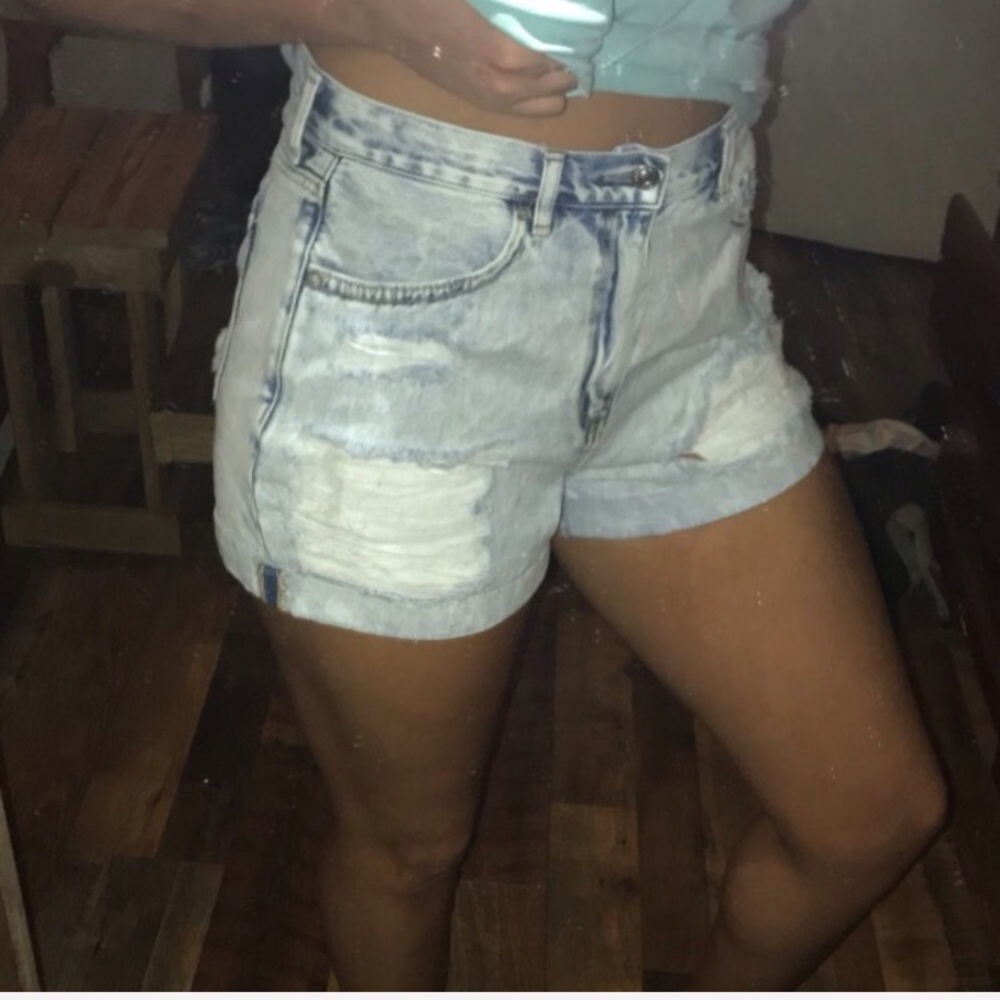 American Eagle mom shorts